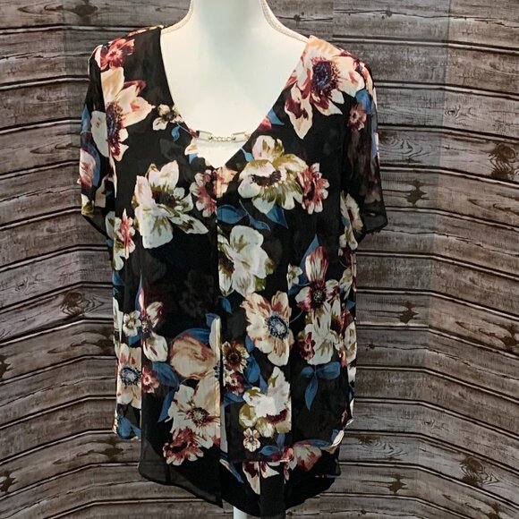 APT. 9 Floral Short Sleeve Layered Blouse - Picture 2 of 8
